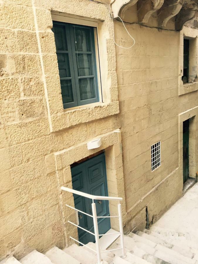 Renovated 16Th Century House In Valletta Exterior photo